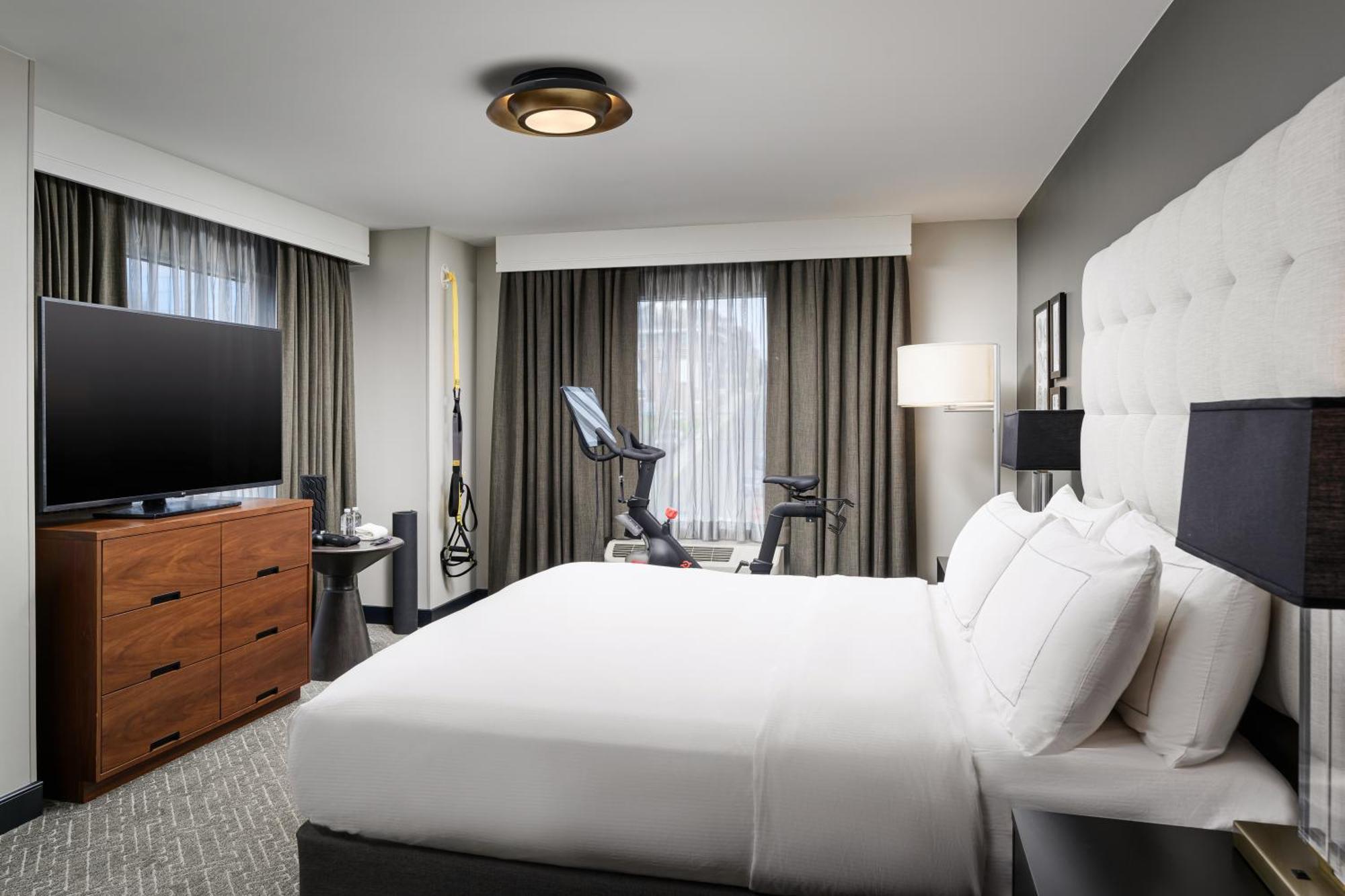 Cumberland House Knoxville, Tapestry Collection By Hilton Knoxville