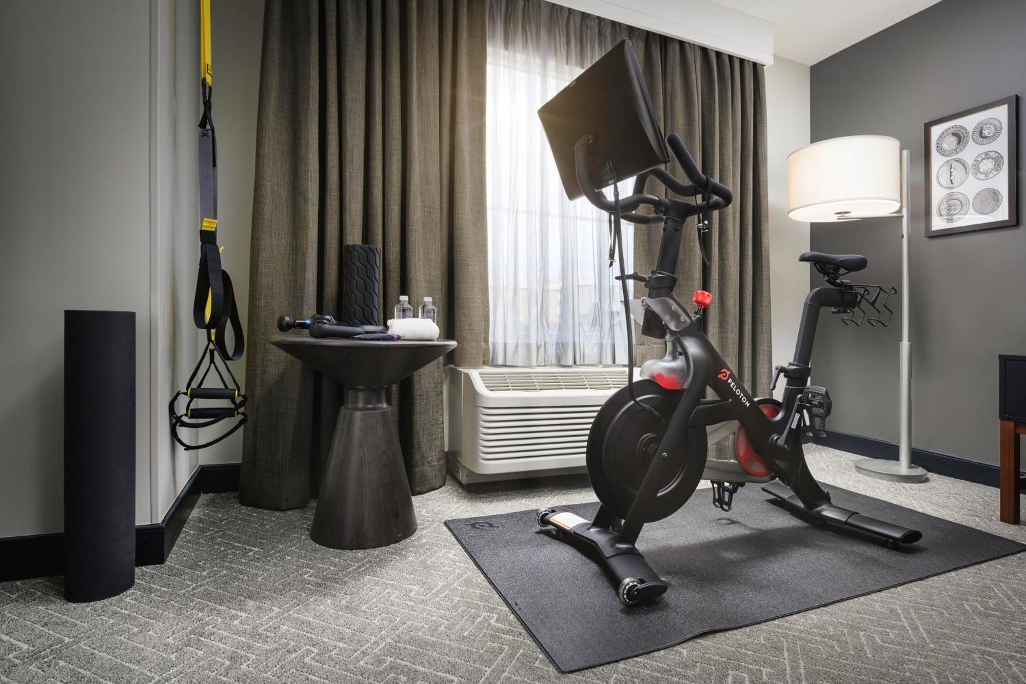 Hotel Cumberland House Knoxville, Tapestry Collection By Hilton 4*