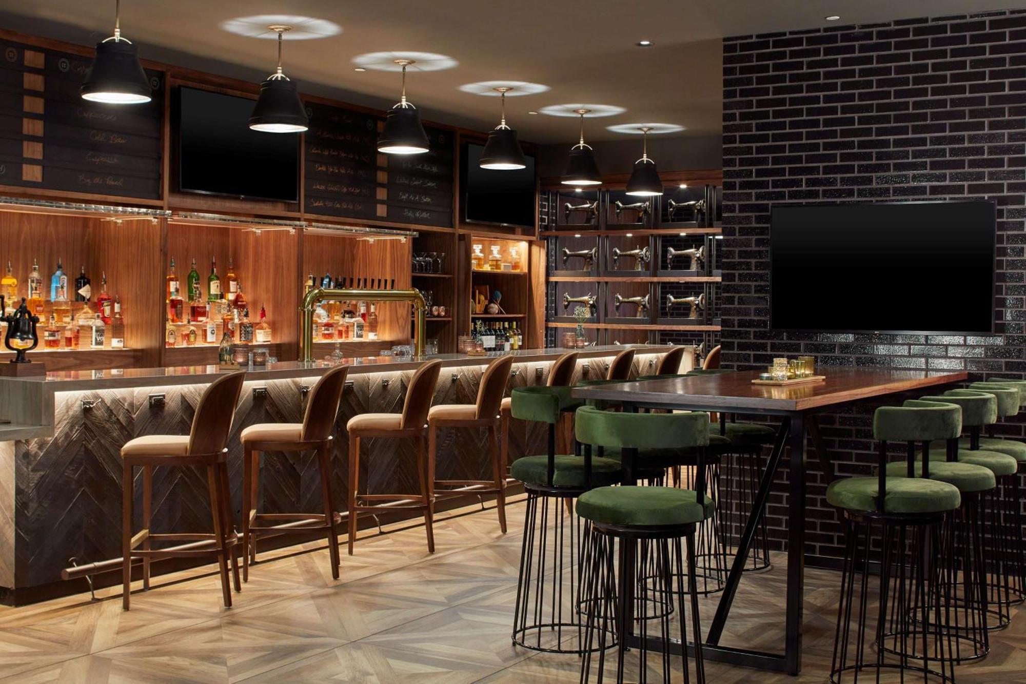 Cumberland House Knoxville, Tapestry Collection By Hilton Hotel Knoxville
