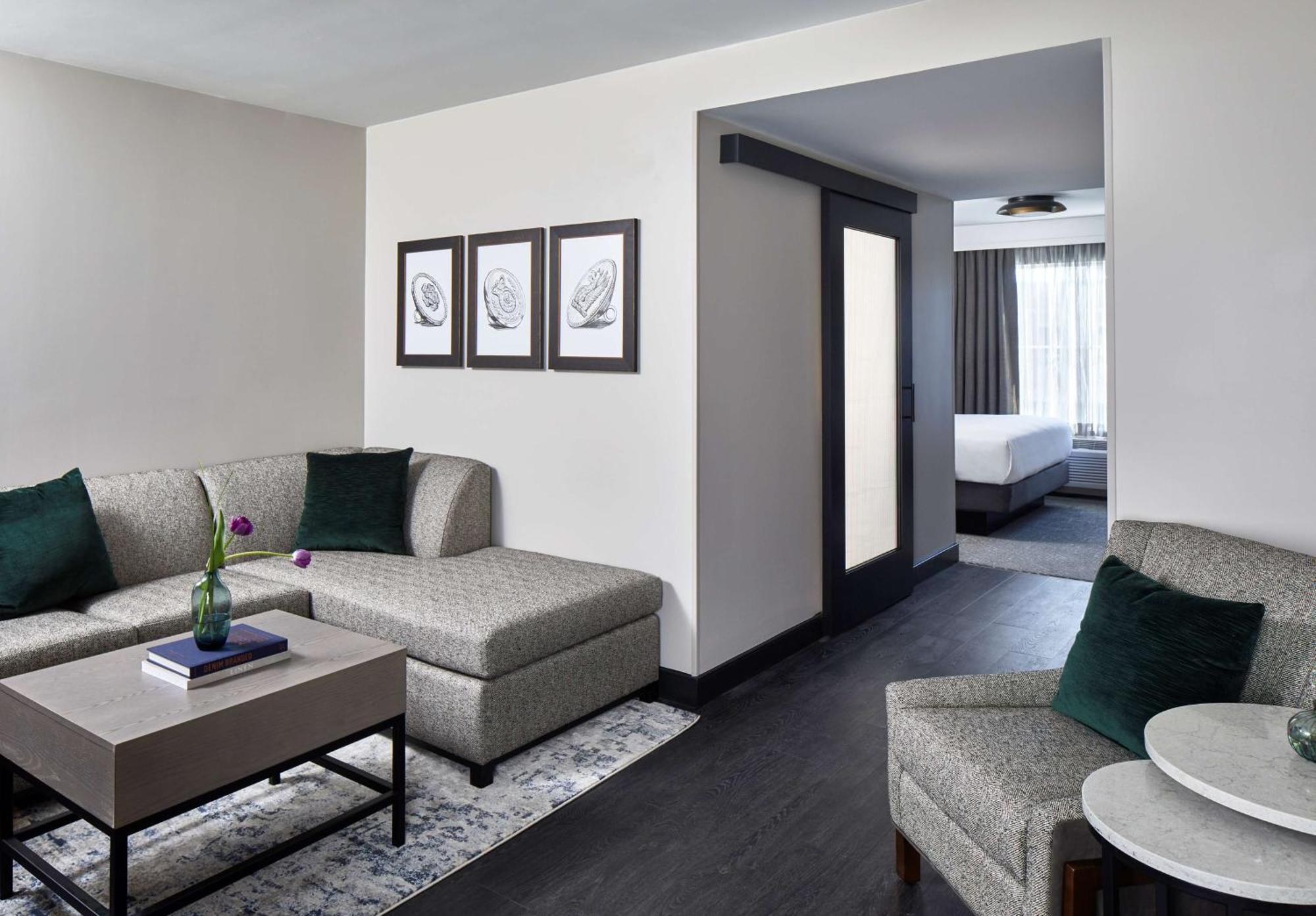 Cumberland House Knoxville, Tapestry Collection By Hilton Knoxville