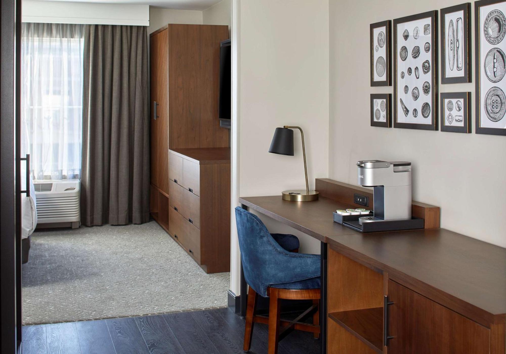 Cumberland House Knoxville, Tapestry Collection By Hilton Hotel
