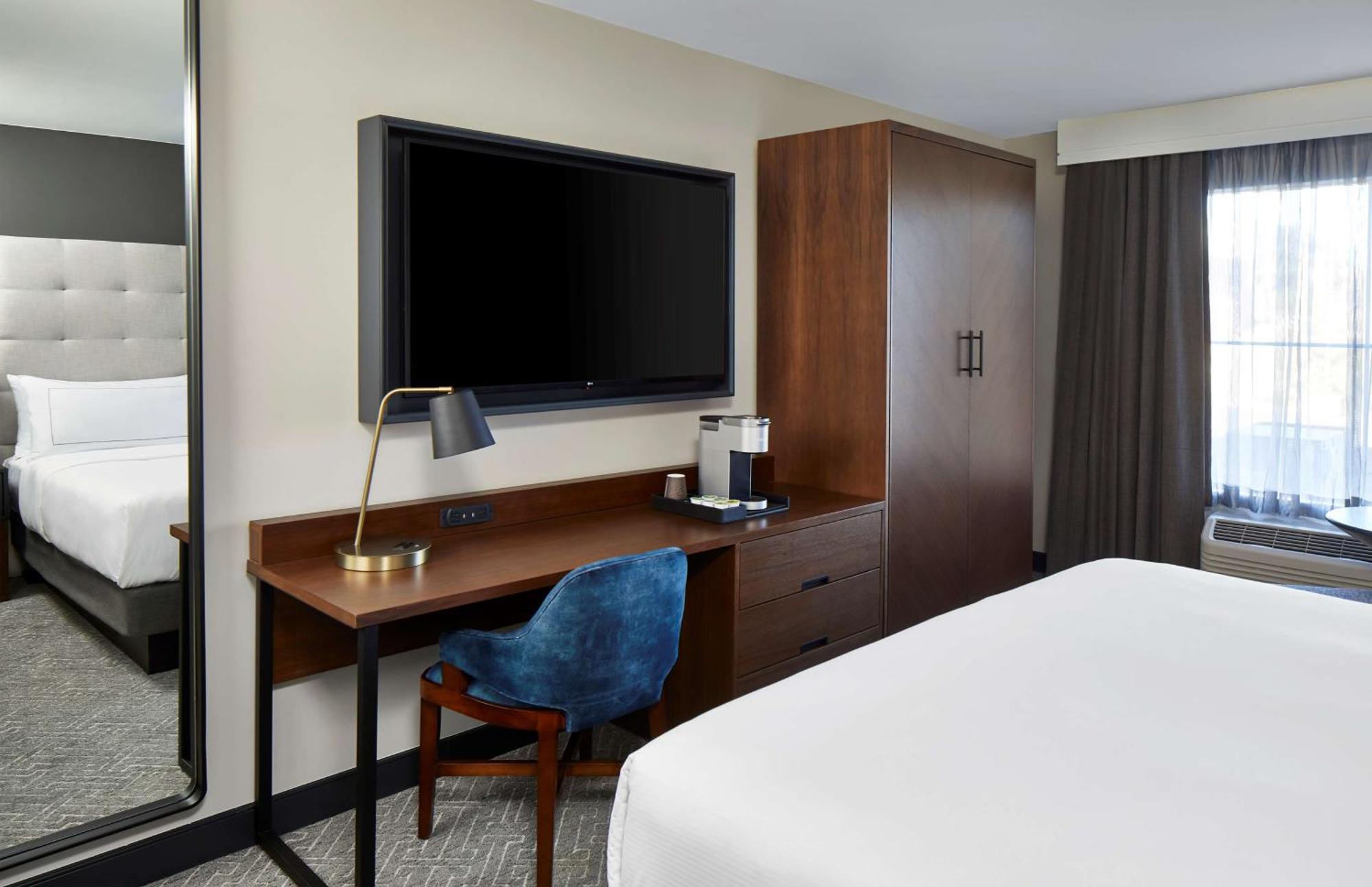 Hotel Cumberland House Knoxville, Tapestry Collection By Hilton Knoxville
